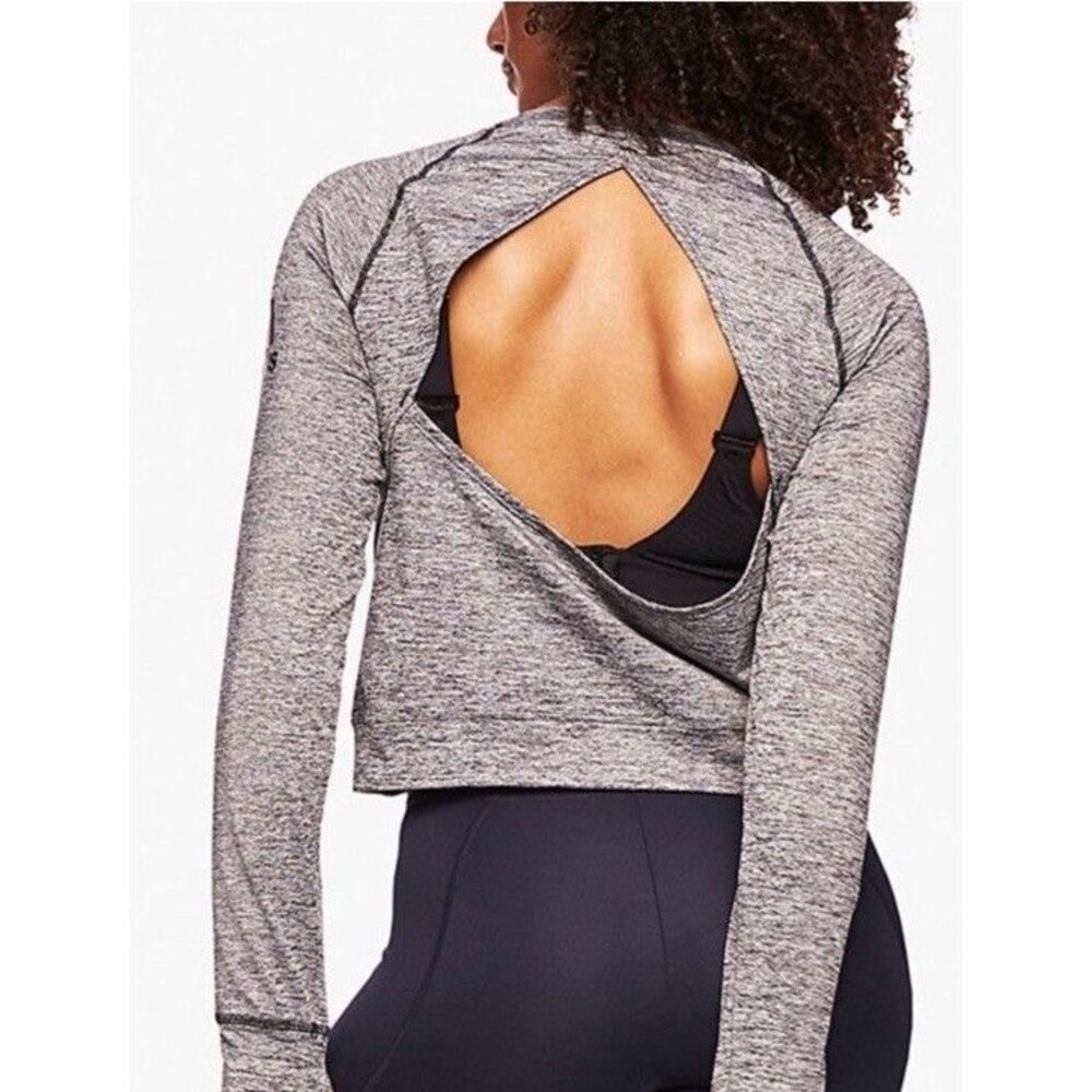 ADIDAS cut Out Back Gym Workout Long Sleeve Top Keyhole Sleeve Gray Woman’s SzXS
